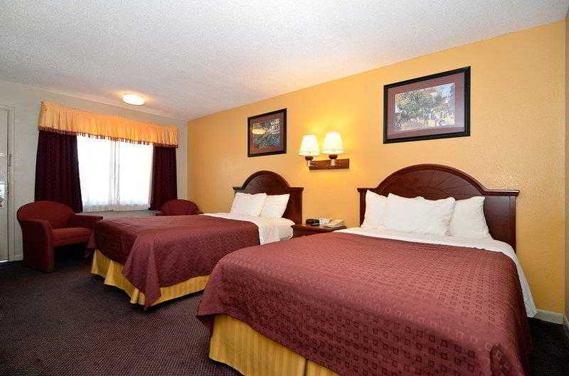 Best Western Delhi Inn Quarto foto