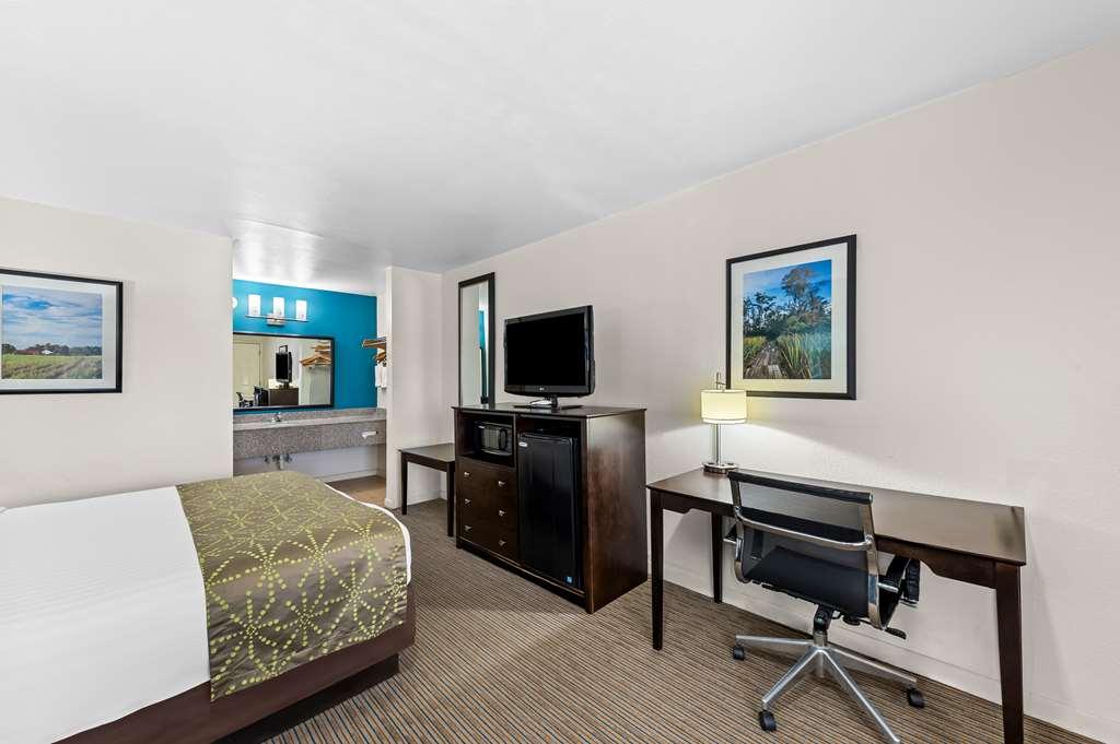 Best Western Delhi Inn Quarto foto
